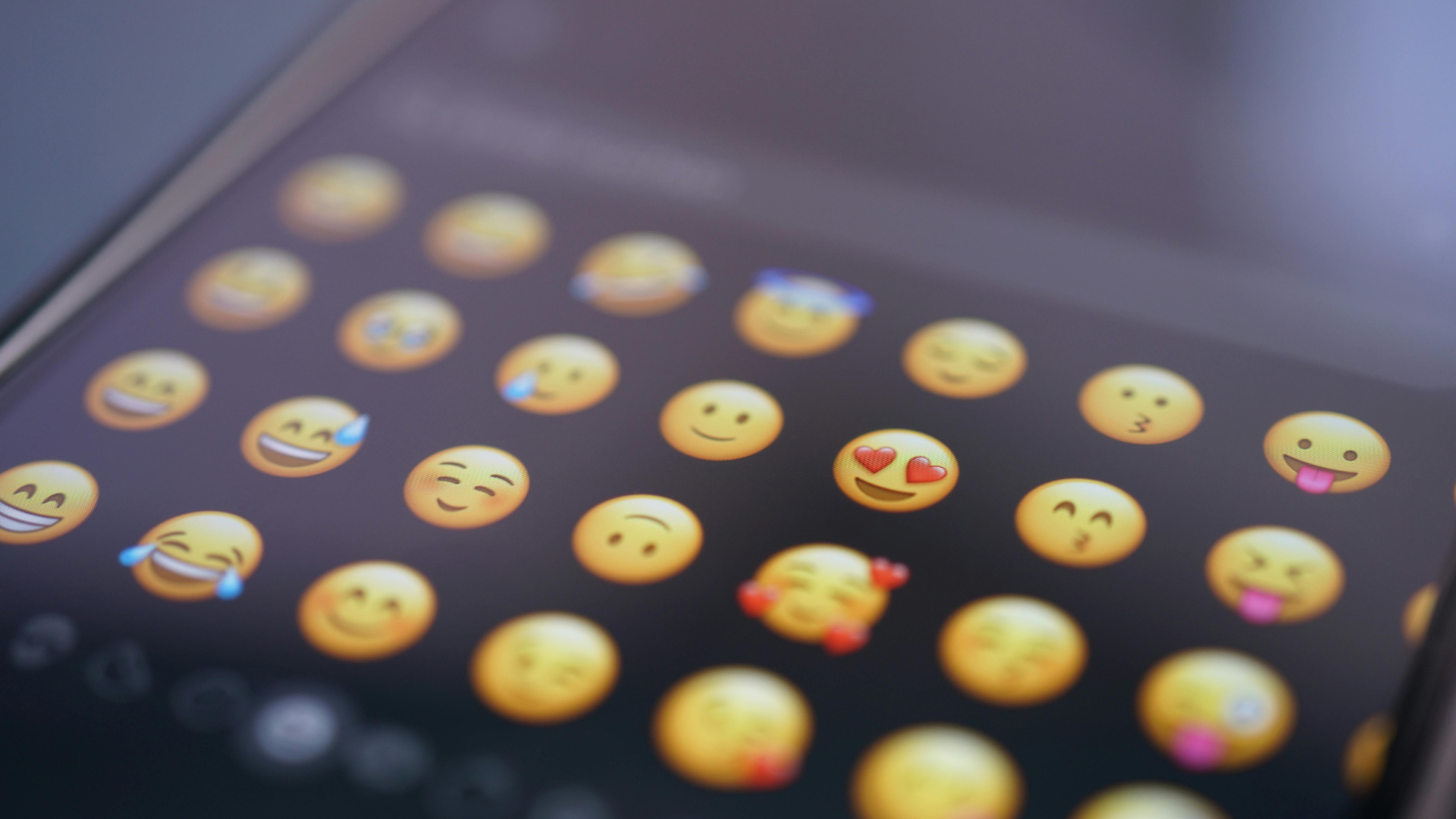 Día Internacional del Emoji, el lenguaje universal de la era digital