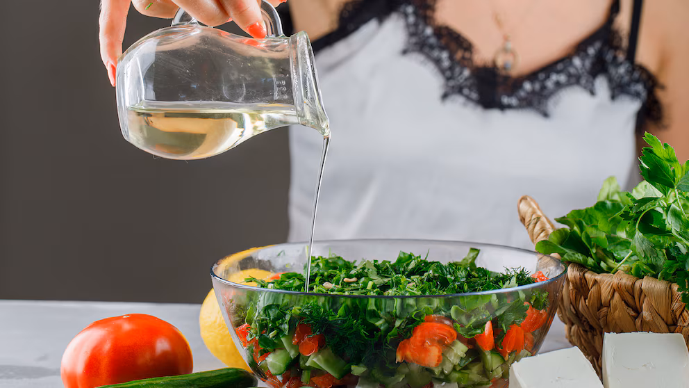 ¿Por qué agregar vinagre al agua de cocción de las lentejas? Un truco culinario con múltiples beneficios