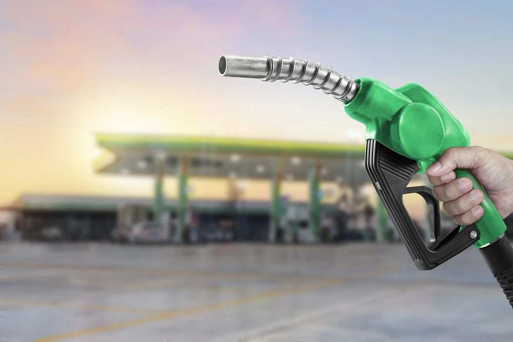 Gobierno mantiene sin variación precios de combustibles