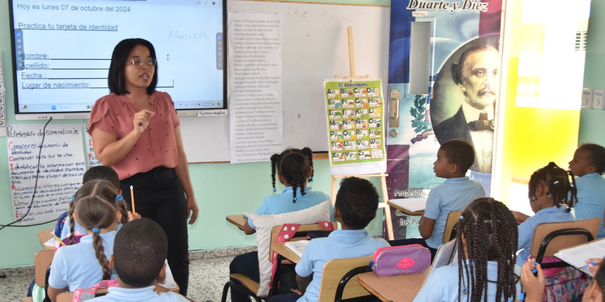 Educación reabre plataforma para que docentes en banco de elegibles se autopostulen a nuevas plazas