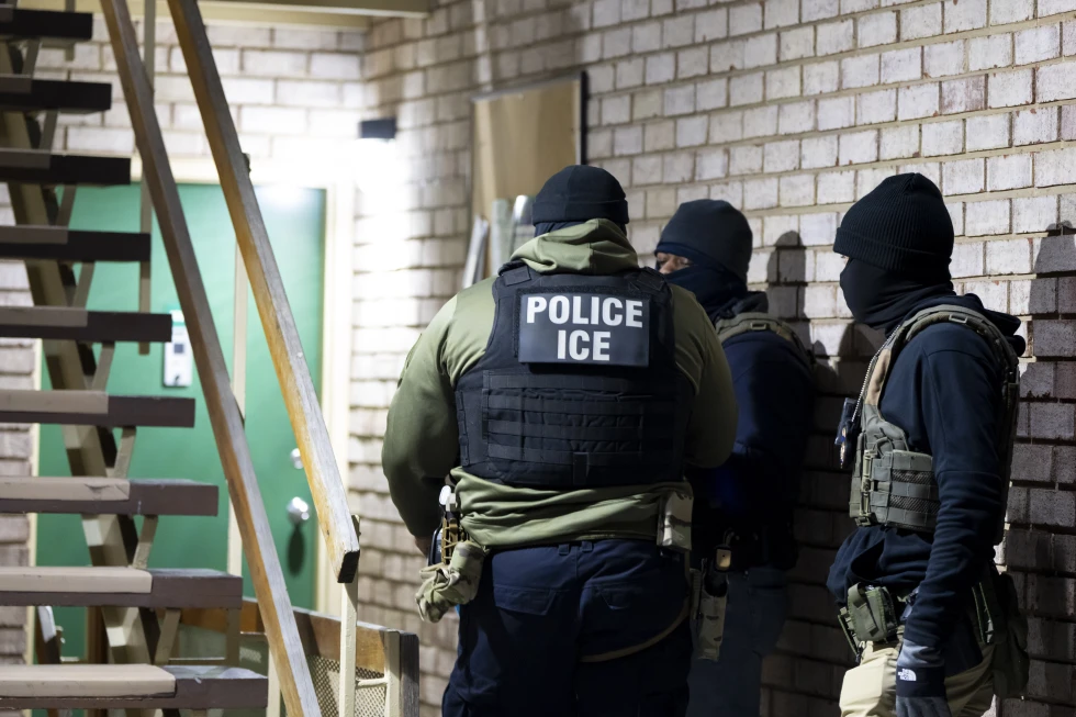 Agentes del ICE exigen información de inquilinos a propietarios