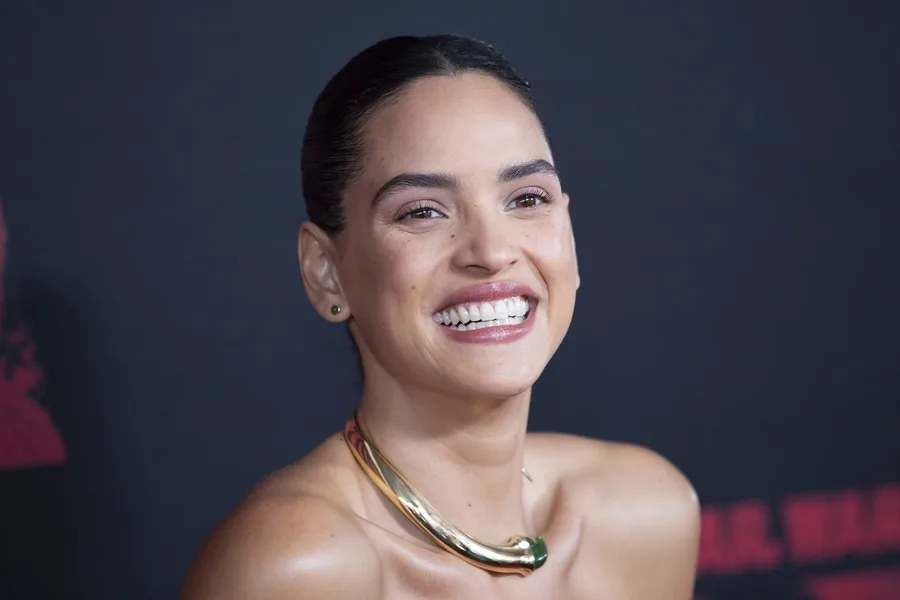 Adria Arjona se une al elenco de The Thomas Crown Affair, de Michael B. Jordan