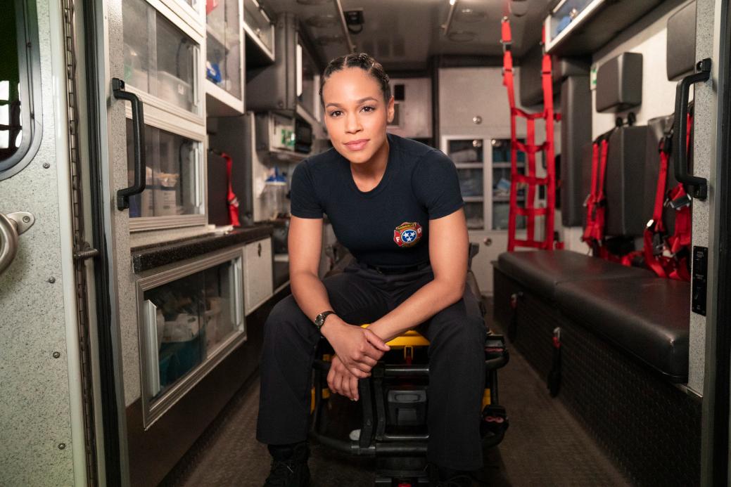 Conoce a la dominicana que brilla en el nuevo spin-off de ABC, 9-1-1: Nashville