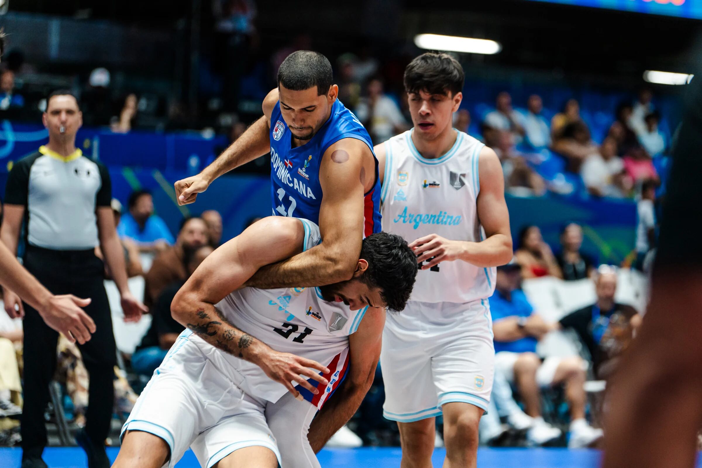 La FIBA evaluará sanciones disciplinarias por pelea entre selección RD y Argentina