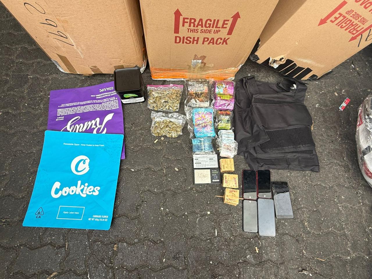 DNCD se incauta cinco paquetes de marihuana en SDO y detienen a un hombre en SFM