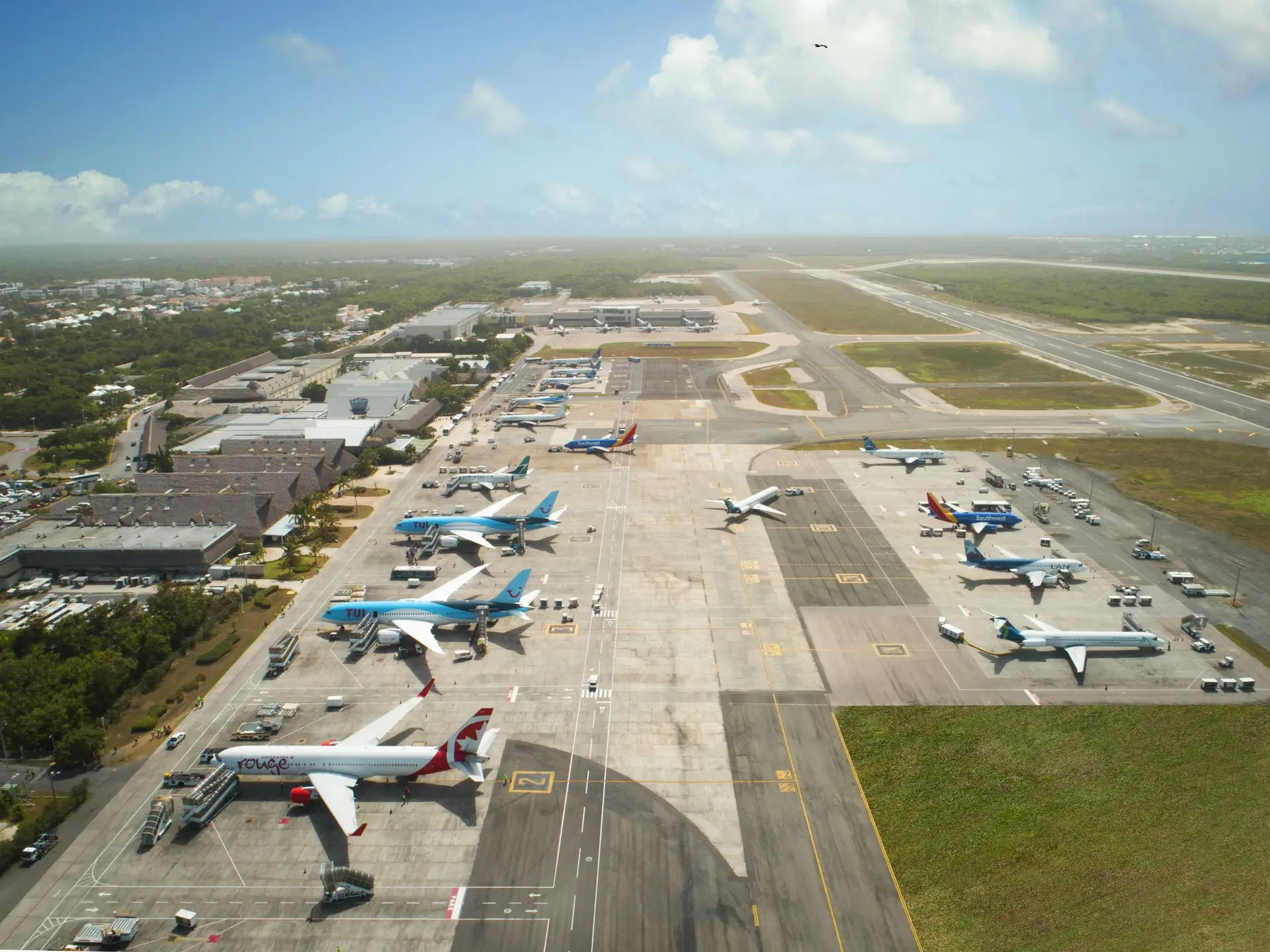 ¿Sabías que RD tiene el primer aeropuerto privado del mundo?