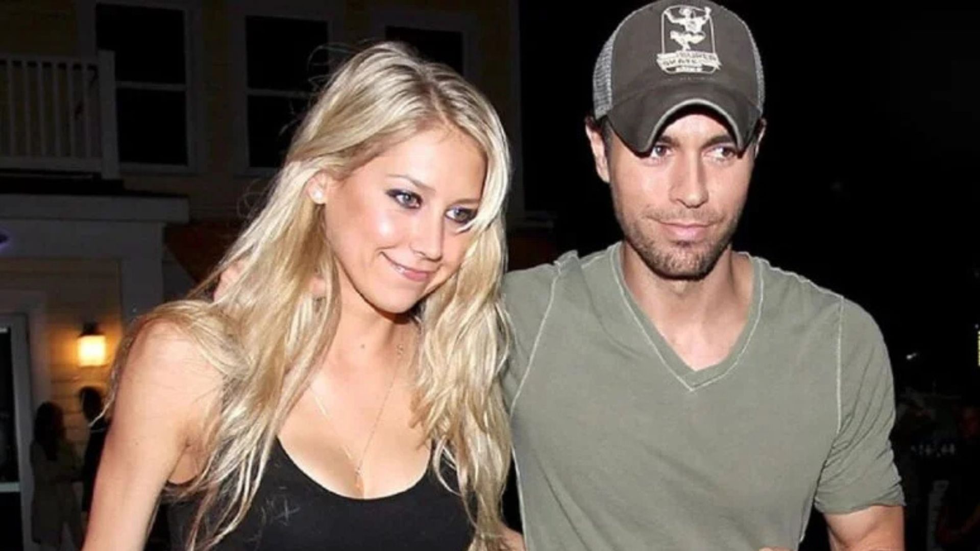 Enrique Iglesias y Anna Kournikova esperan su cuarto hijo