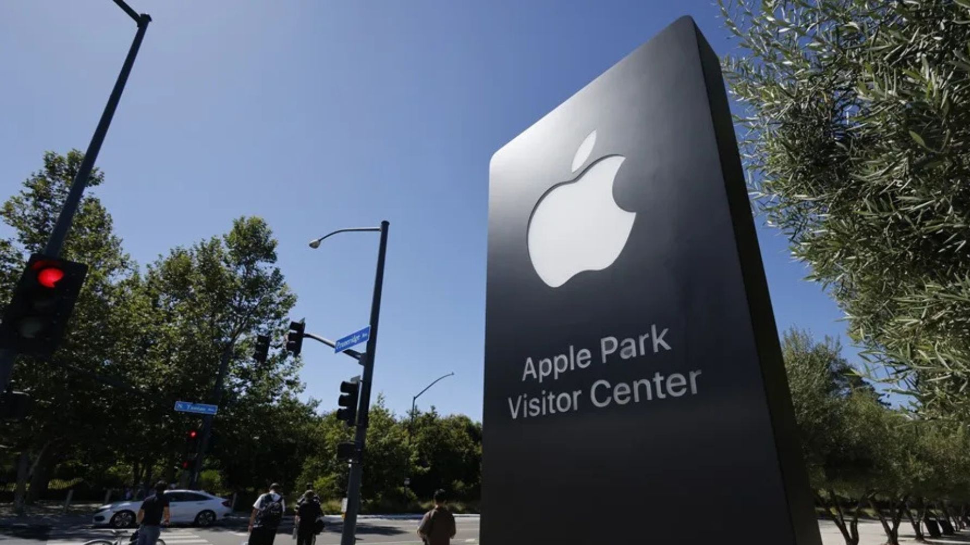 ¿Por qué Apple subirá a 600.000 millones de dólares sus inversiones en EE.UU.?