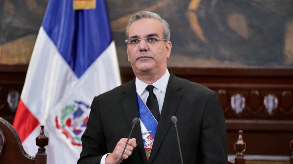 Abinader rompe su tradición del 16 de agosto