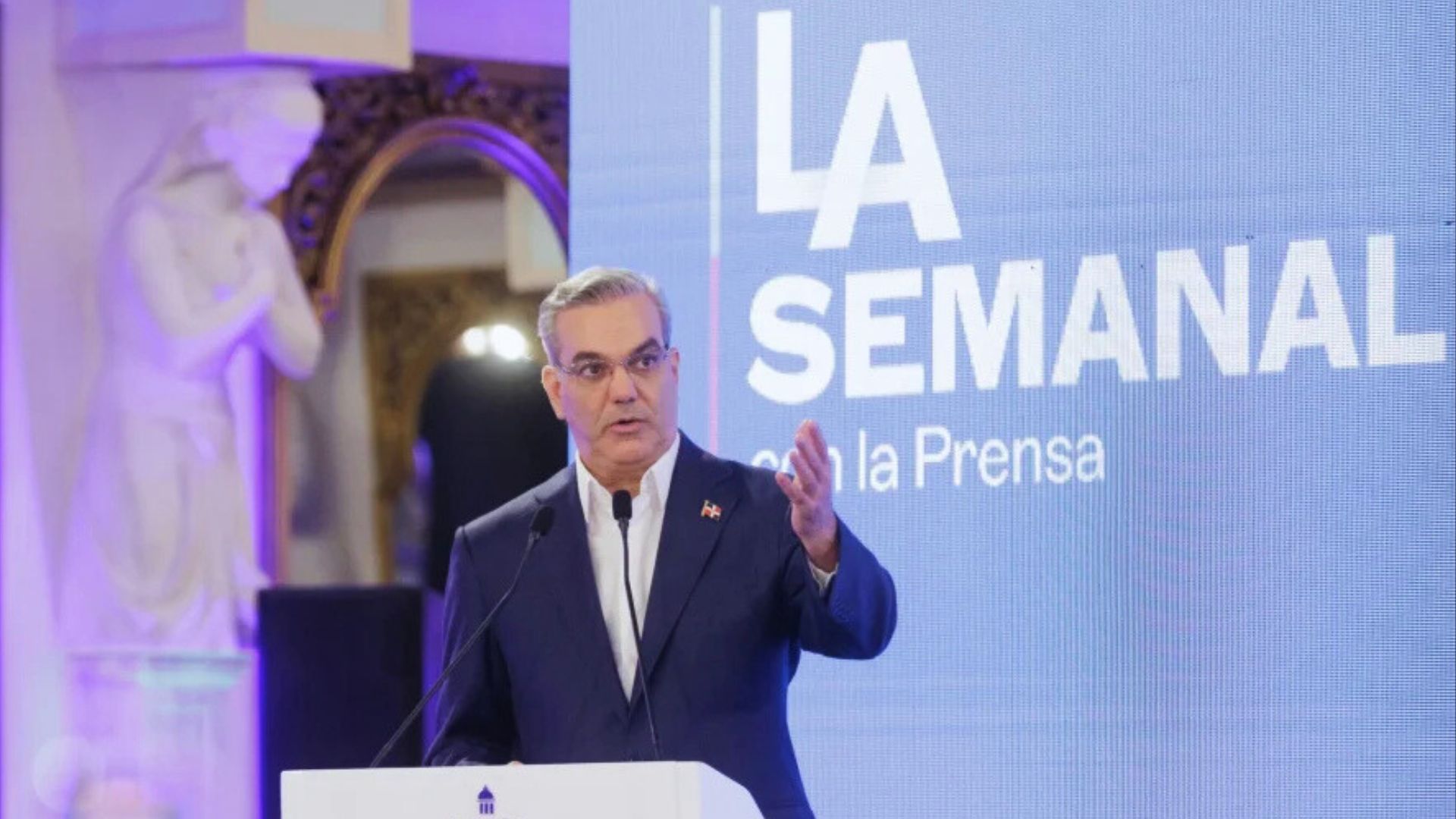 Presidente afirma clase media ha experimentado un fortalecimiento económico