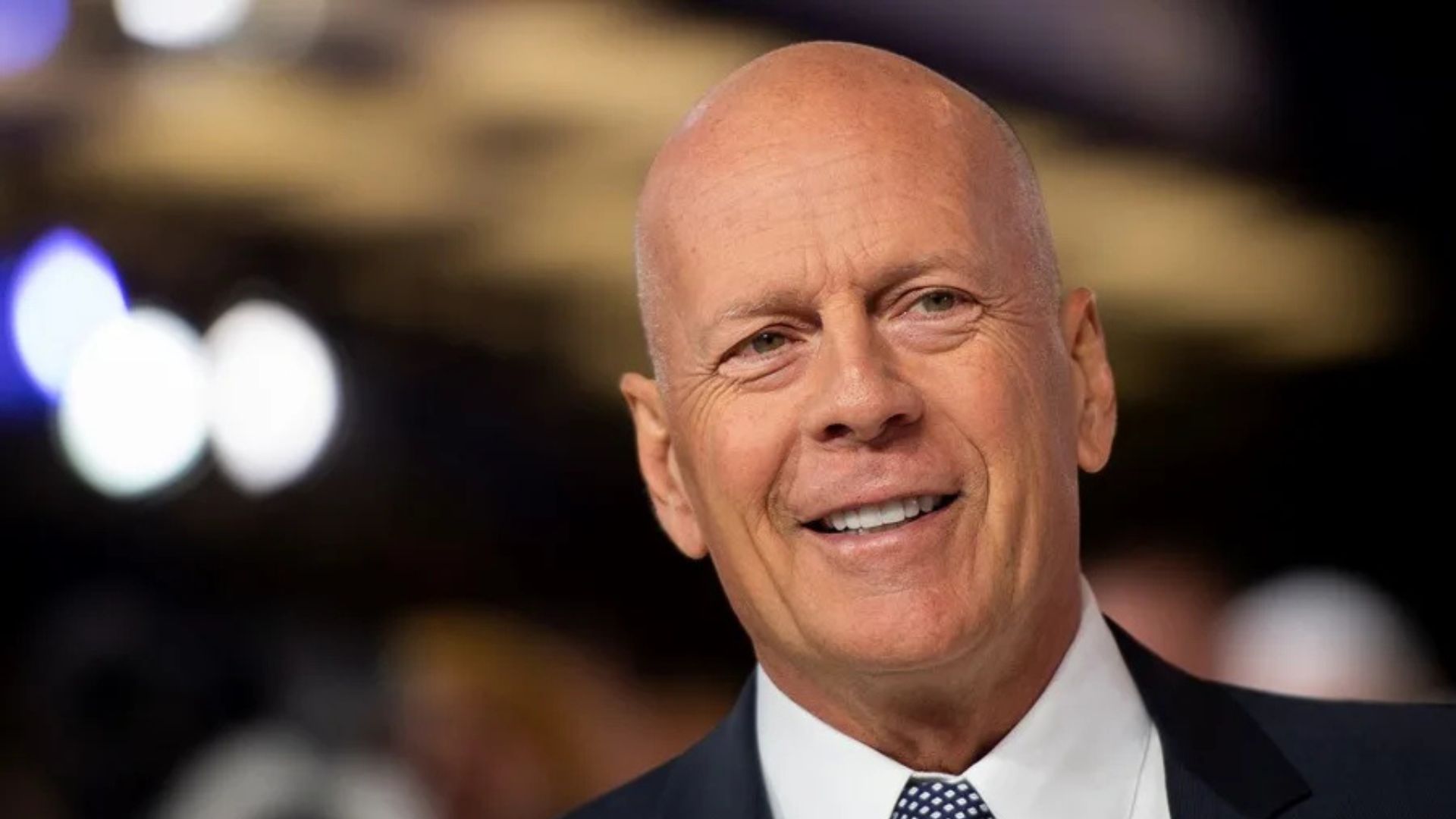 Bruce Willis continúa “muy activo” pese a su demencia frontotemporal