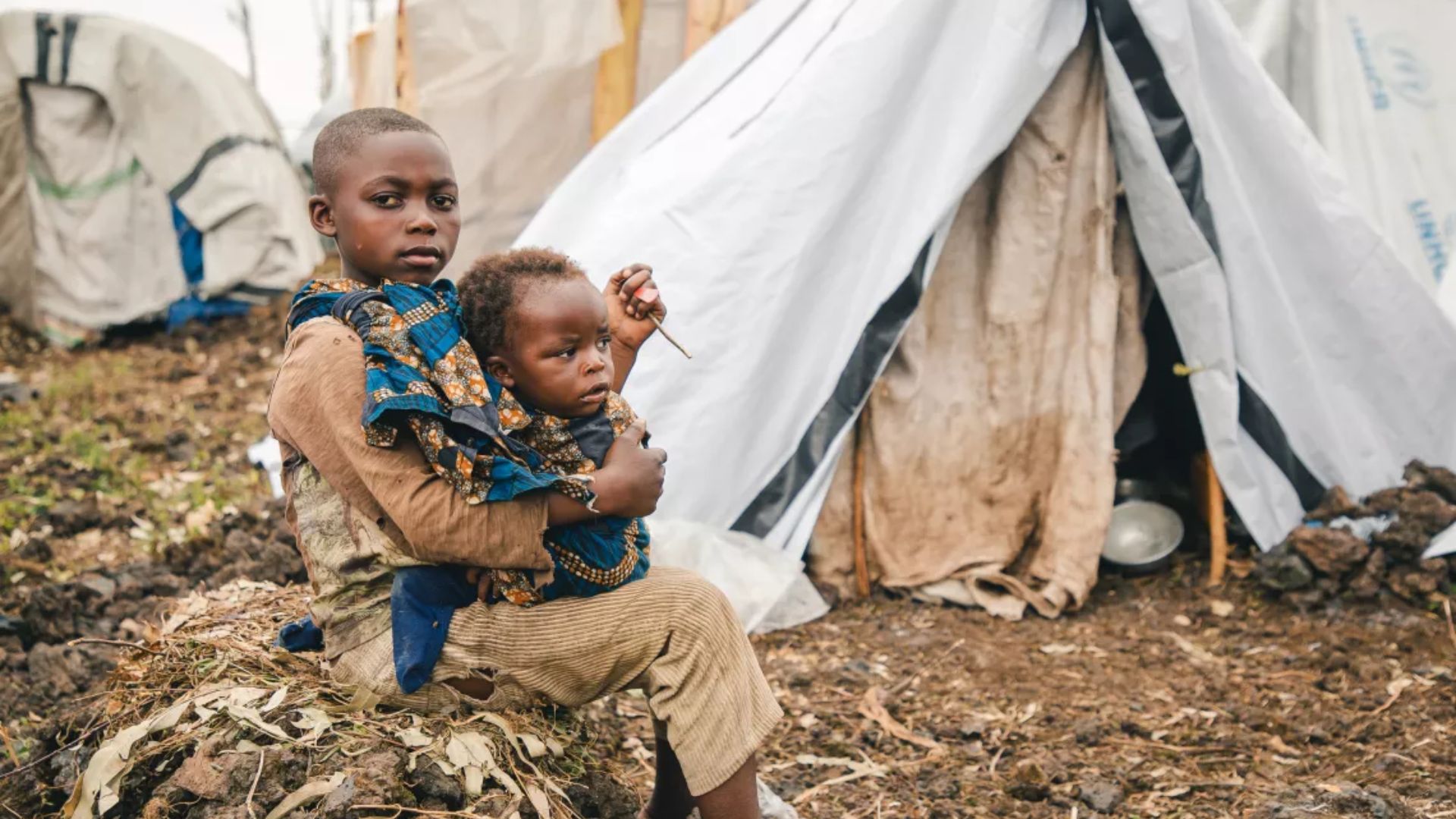 Brote de cólera en Darfur del Norte amenaza la vida de miles de niños desplazados