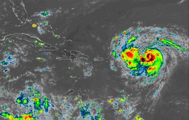 Huracán Erin disminuye a categoría 3 y genera oleaje anormal en la costa norte del país