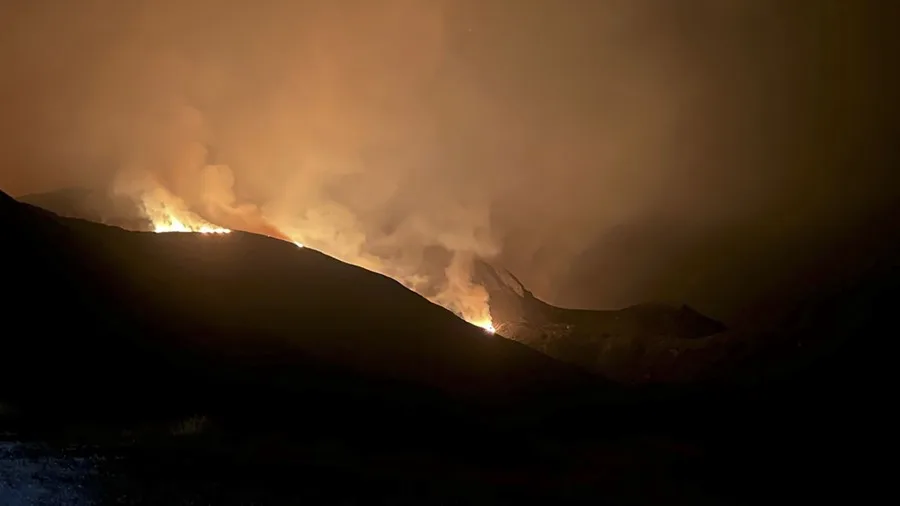 Los incendios en España queman casi 350 mil hectáreas, según datos satelitales de Copernicus