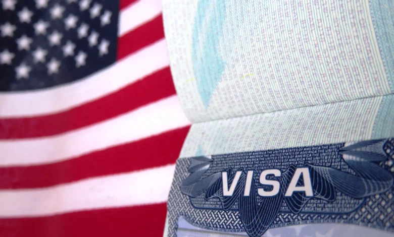 EEUU pedirá hasta 15,000 dólares de depósito a algunos solicitantes de visas de turismo