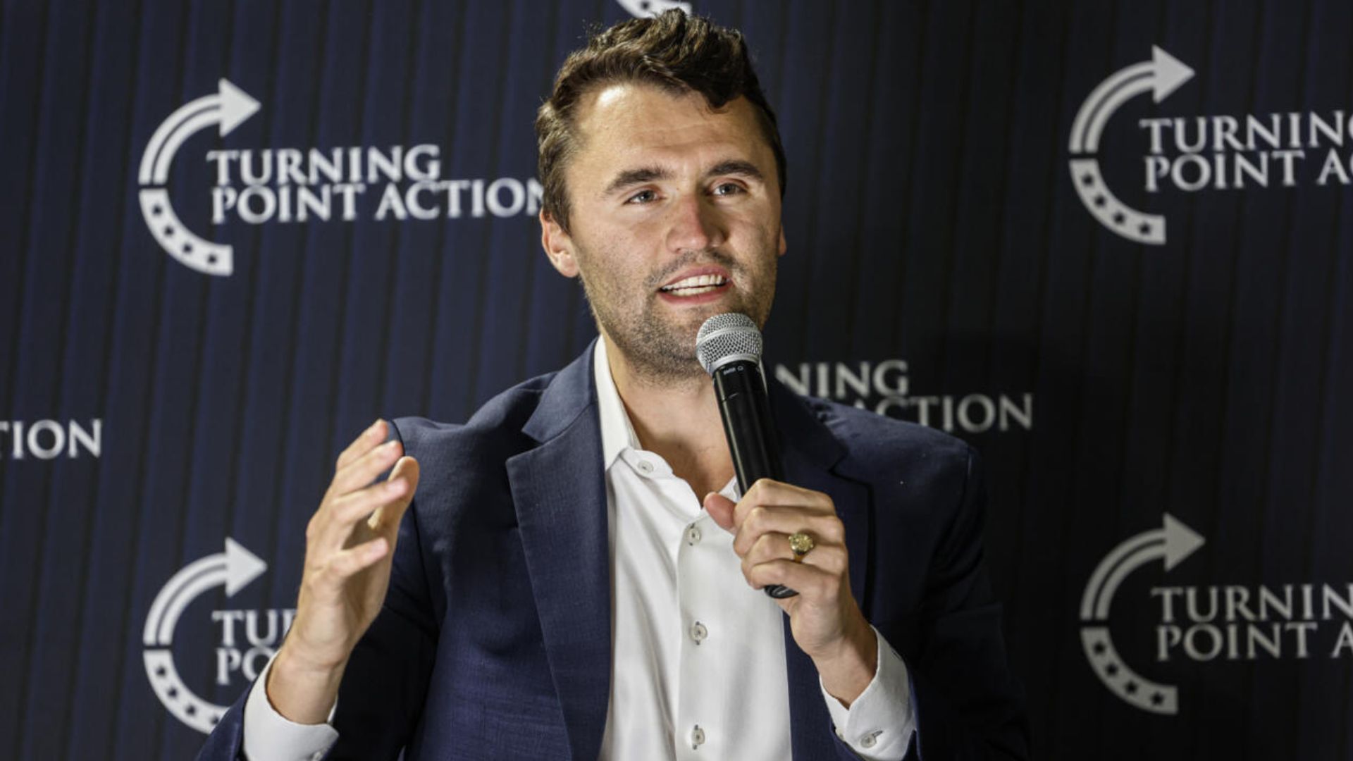 FBI recurre a la ciudadanía en la investigación del asesinato del activista Charlie Kirk