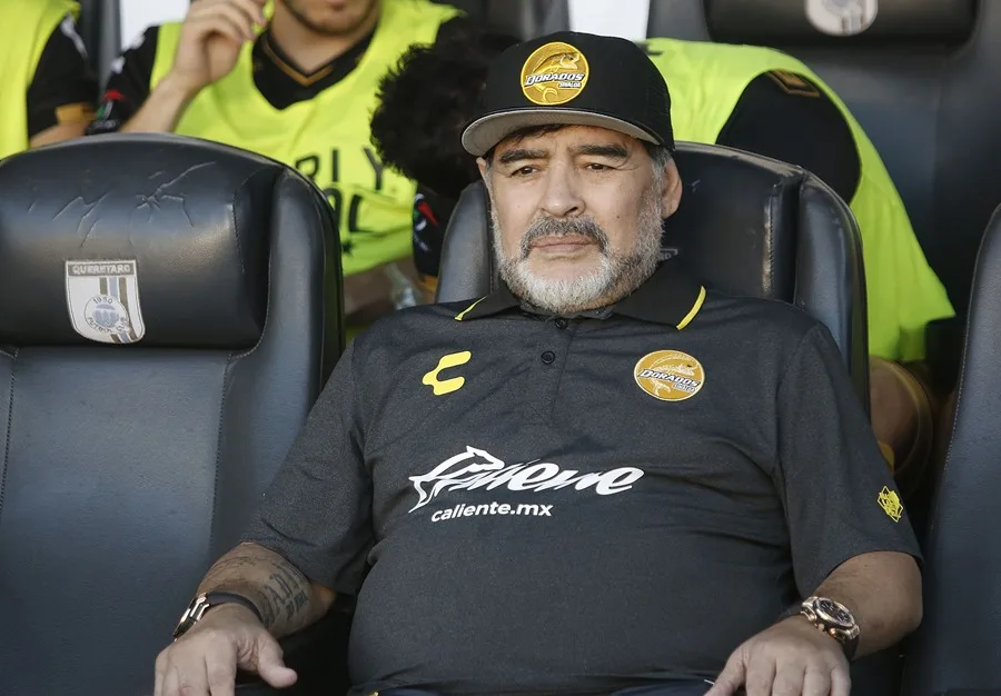 Procesan a dos hermanas de Maradona por la administración fraudulenta de su marca comercial