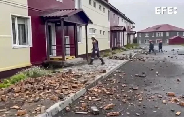 Nuevo terremoto de magnitud 7,8 y breve alerta de tsunami en Rusia