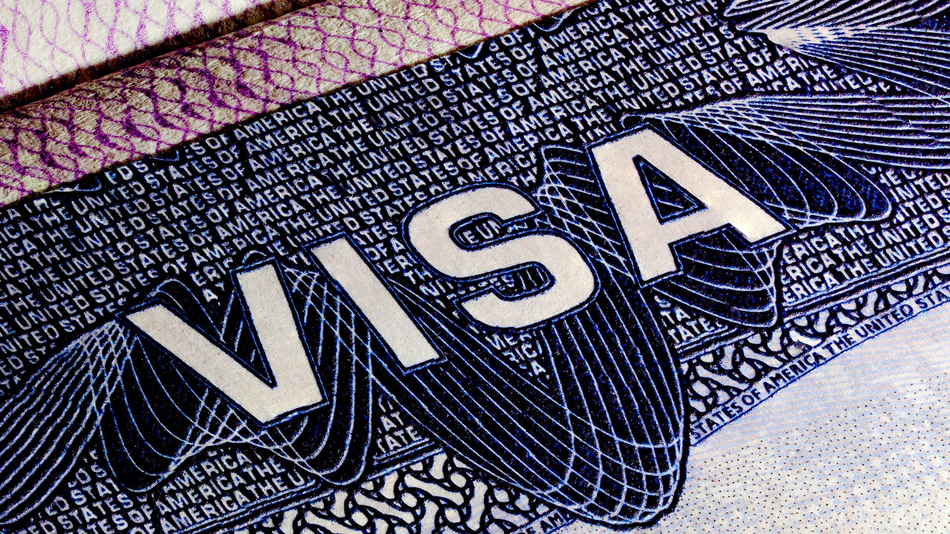 EE. UU. exigirá 100.000 dólares al año para la visa H1-B y anuncia una nueva «tarjeta dorada»