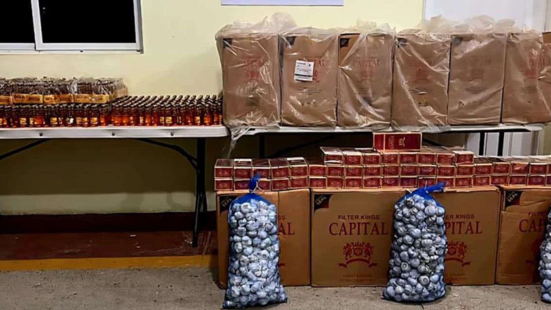 Ejército incauta cigarrillos, bebidas alcohólicas y ajo en Elías Piña durante operativo