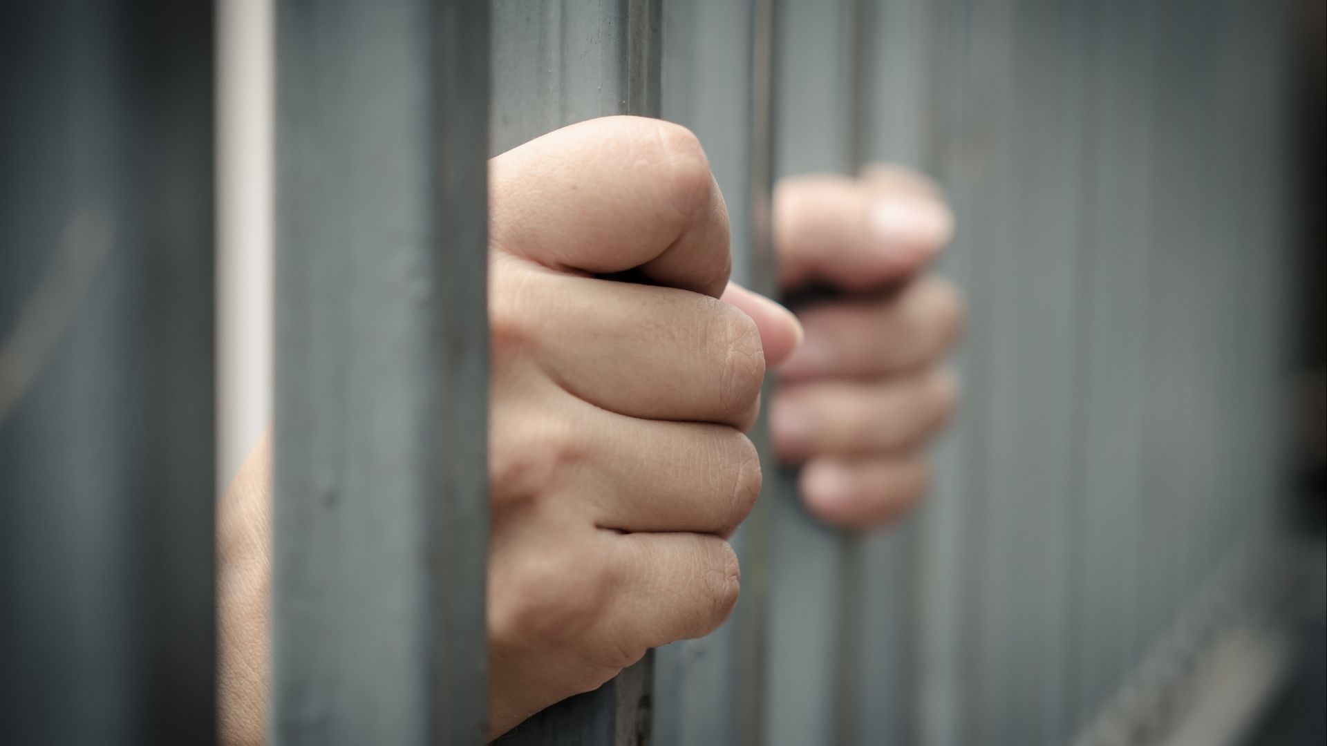 Tres meses de prisión preventiva contra seis hombres acusados de violación en Villa González