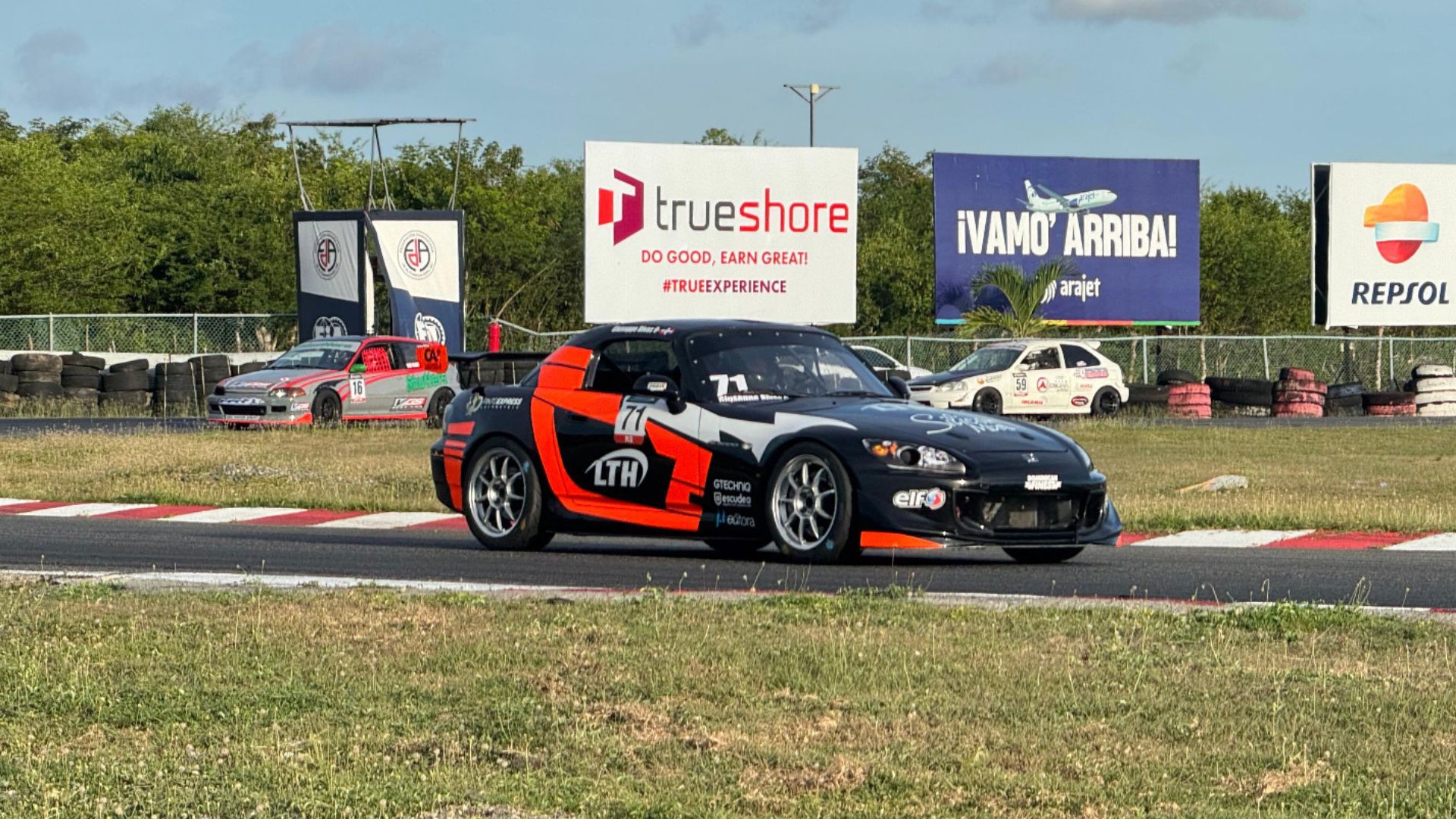 Jonathan Basden y Giusseppe Rivas se imponen en el TrueShore Grand Prix