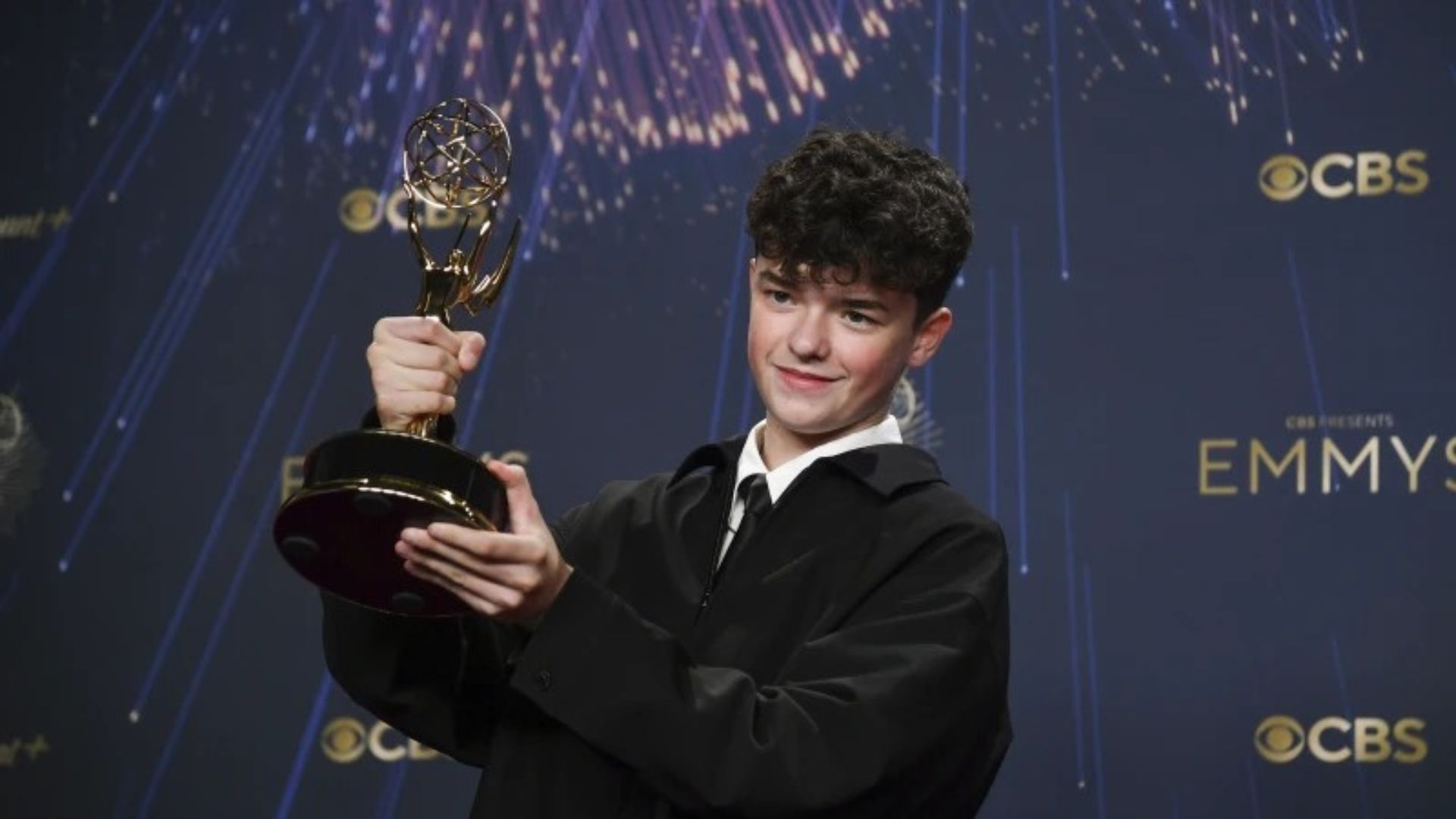 Owen Cooper rompe el récord de los Emmy como el actor masculino más joven en ganar