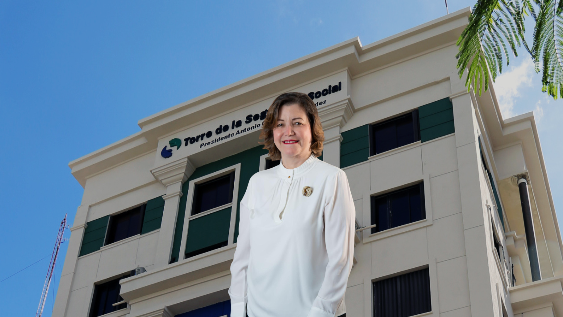Abinader designa a Aura Celeste Fernández como nueva gerente general del CNSS