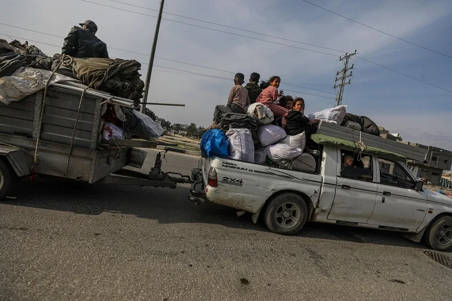 Israel abre una segunda carretera durante 48 horas para forzar la salida de la ciudad de Gaza