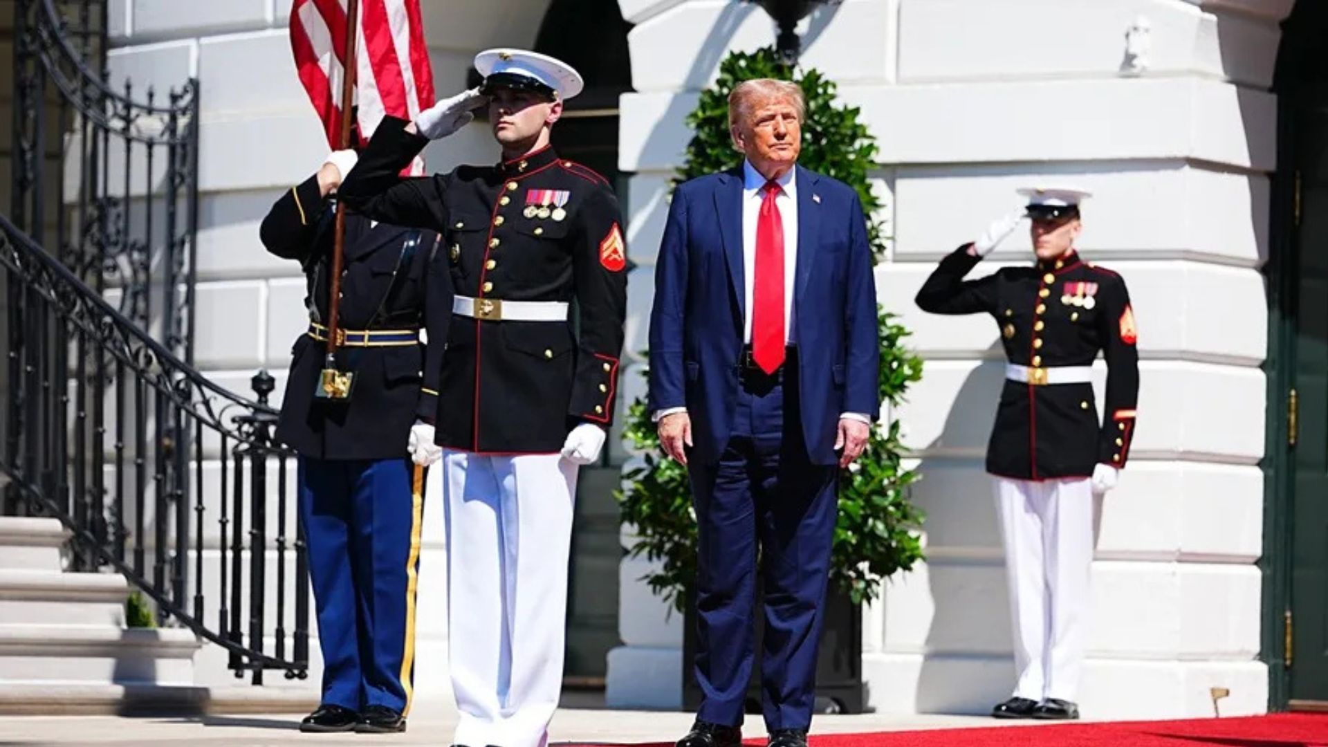 Trump afirma que Venezuela representa un gran problema para EE. UU.