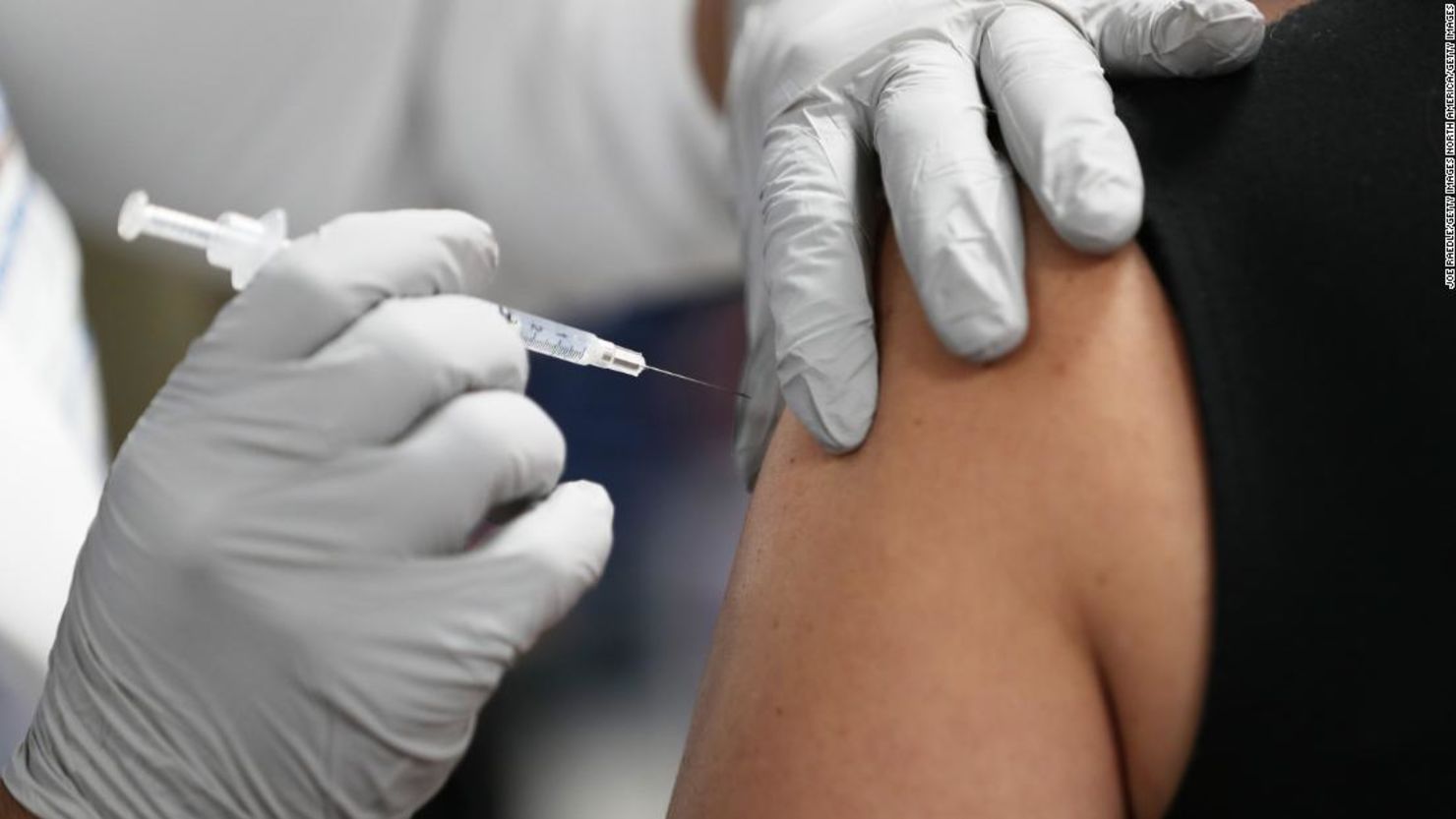 Senasa habría pagado RD$700 millones a centros privados por vacunas que recibían gratuitamente de Salud Pública