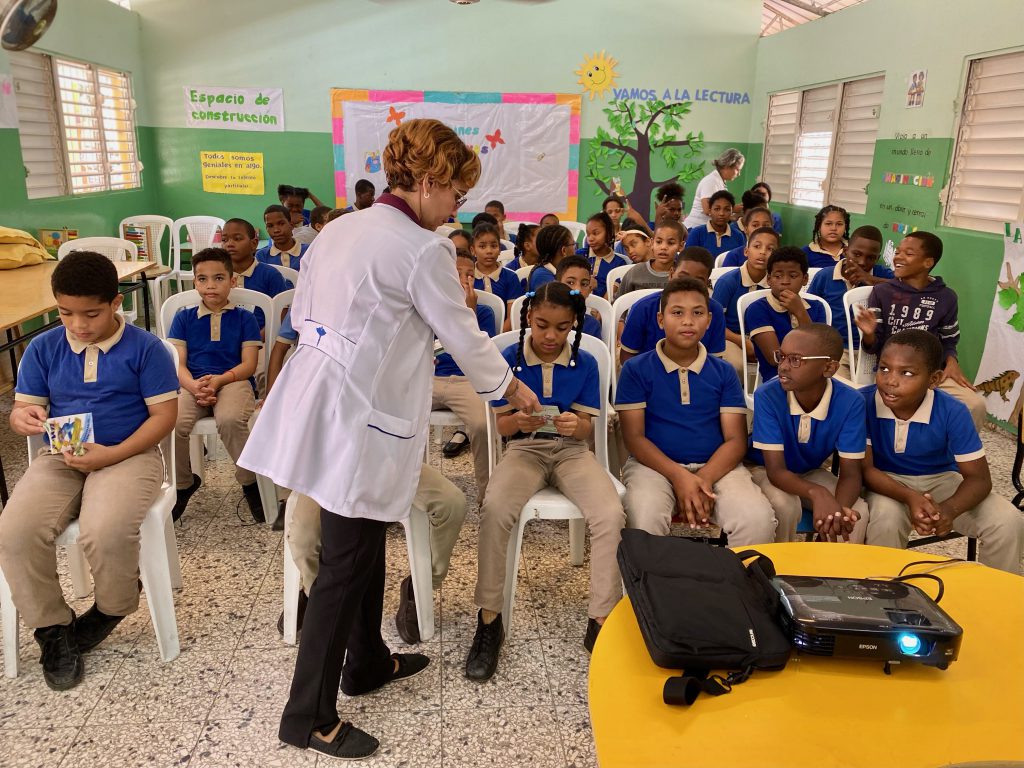 Estudiantes con condiciones físicas recibirán atención psicológica en las escuelas