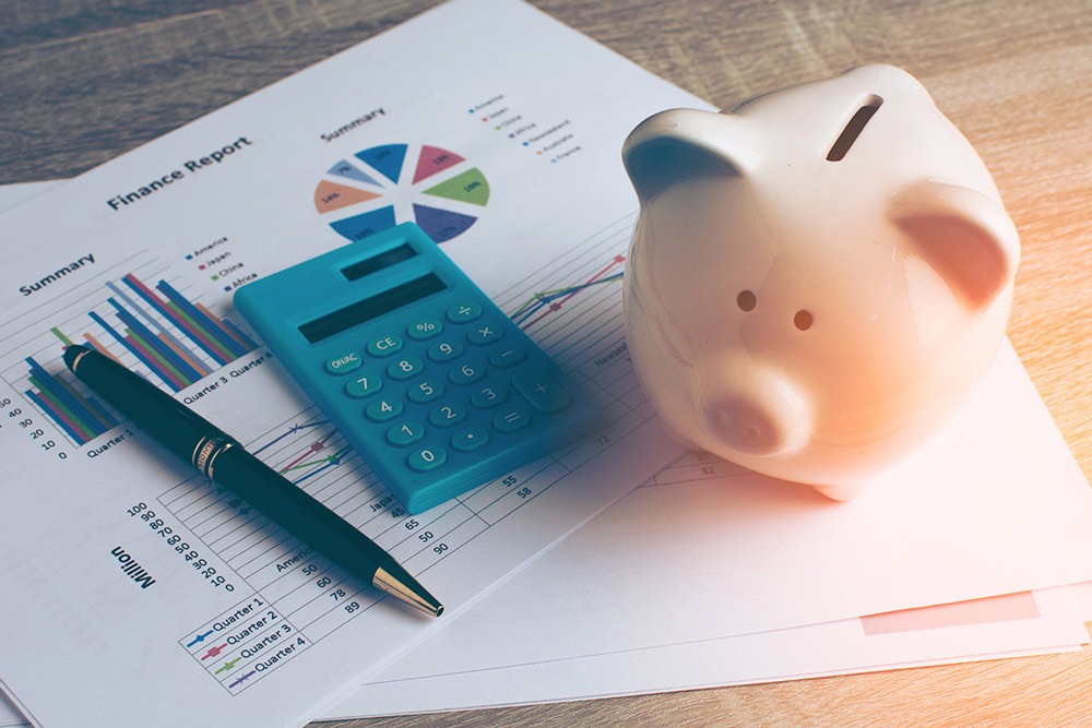 Dominicanos mantienen optimismo sobre sus finanzas, pese a recortes en el gasto y temores económicos