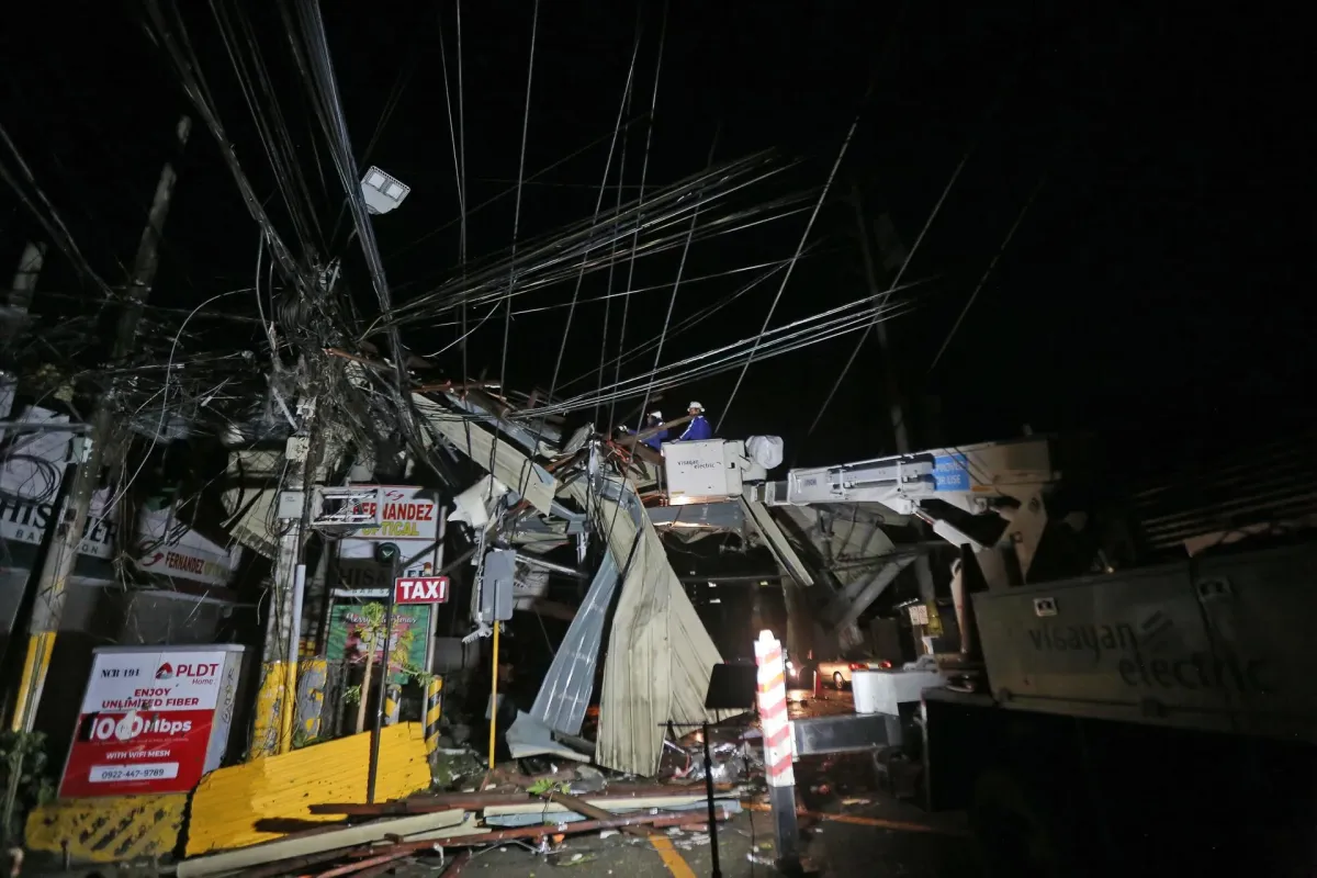 Un terremoto de magnitud 6,9 sacude el centro de Filipinas y desata la alerta por tsunami