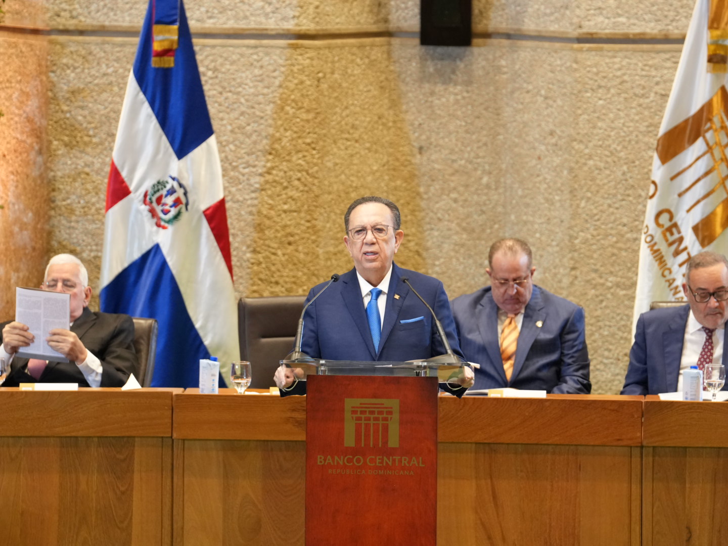 RD proyecta US$4,000 millones en inversión extranjera