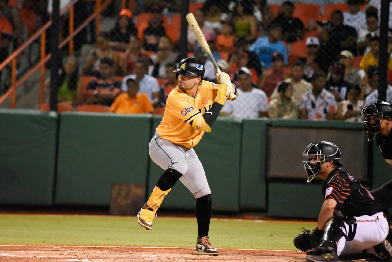 Águilas Cibaeñas derrotan a Toros del Este 11-4 en La Romana