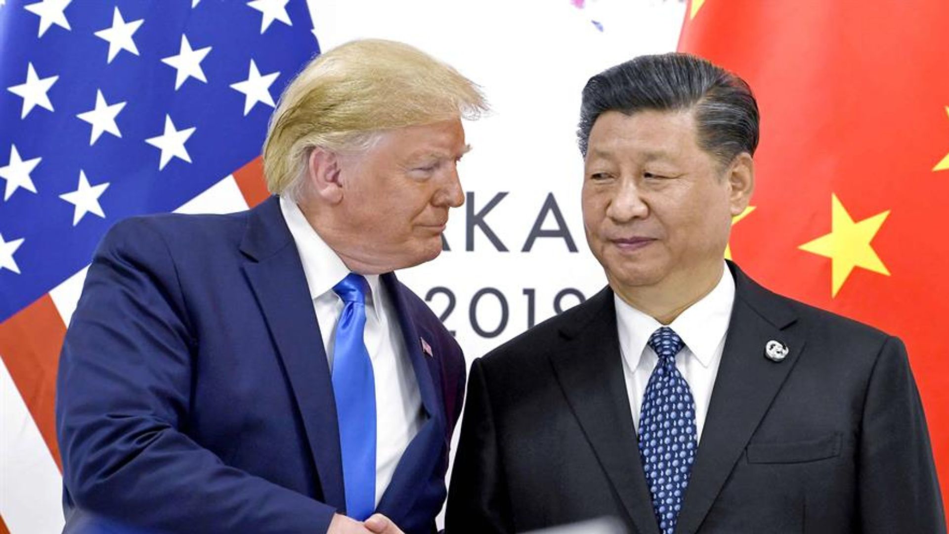 Trump califica como “insostenible” el alza de aranceles a China, pero justifica la medida