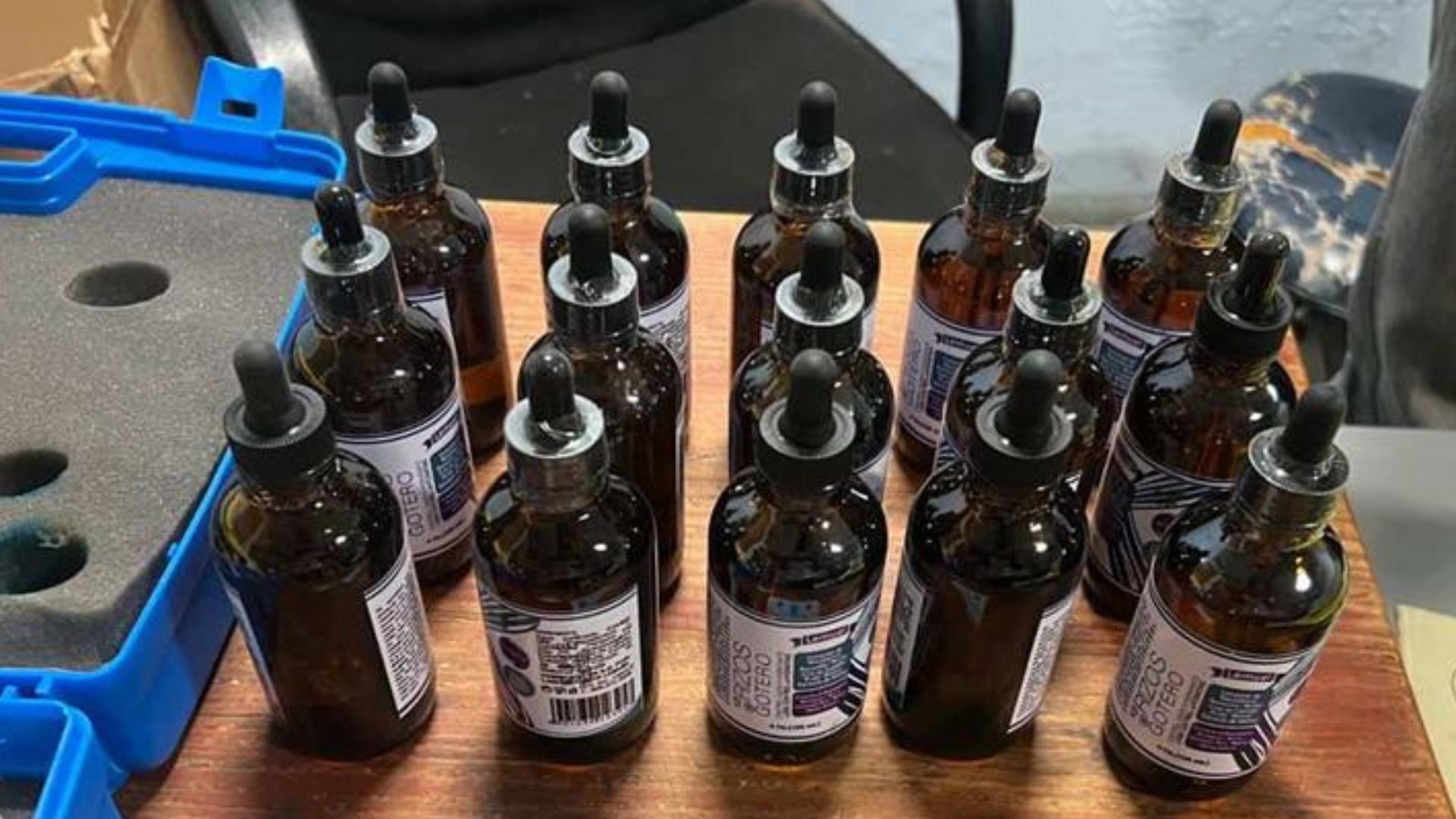 Descubren cocaína líquida escondida en frascos cosméticos con destino a EE. UU.