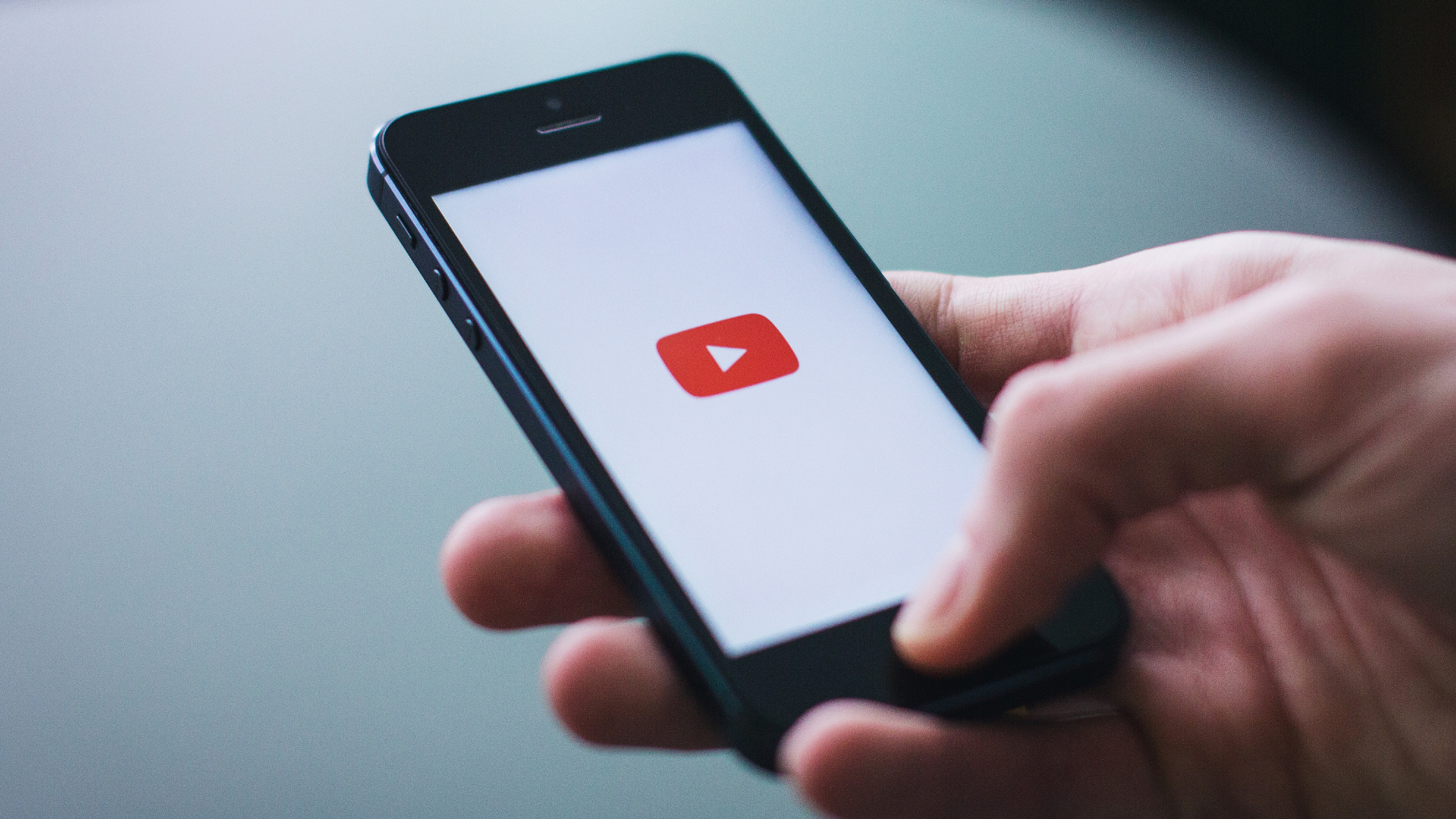 Usuarios reportan fallas en YouTube tras renovación de su interfaz