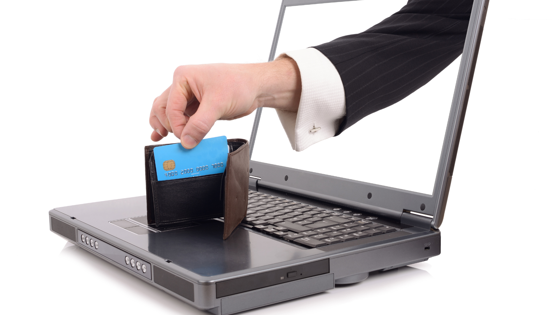 Condenan a 10 años de prisión a dos hombres por estafar más de RD$10.6 millones mediante fraude electrónico