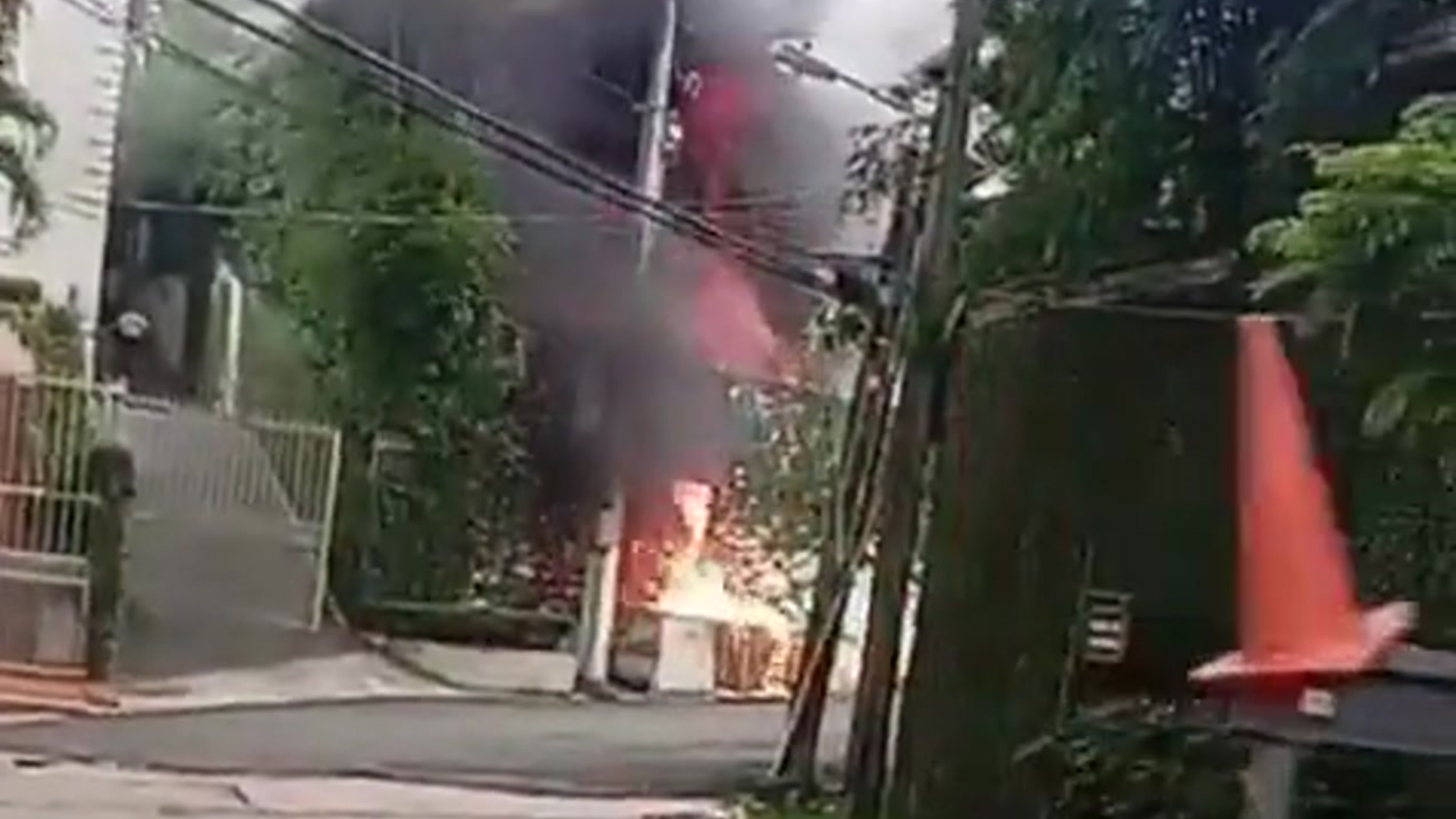 Confirman dos muertos en incendio durante trabajos de mantenimiento en vivienda de Arroyo Hondo