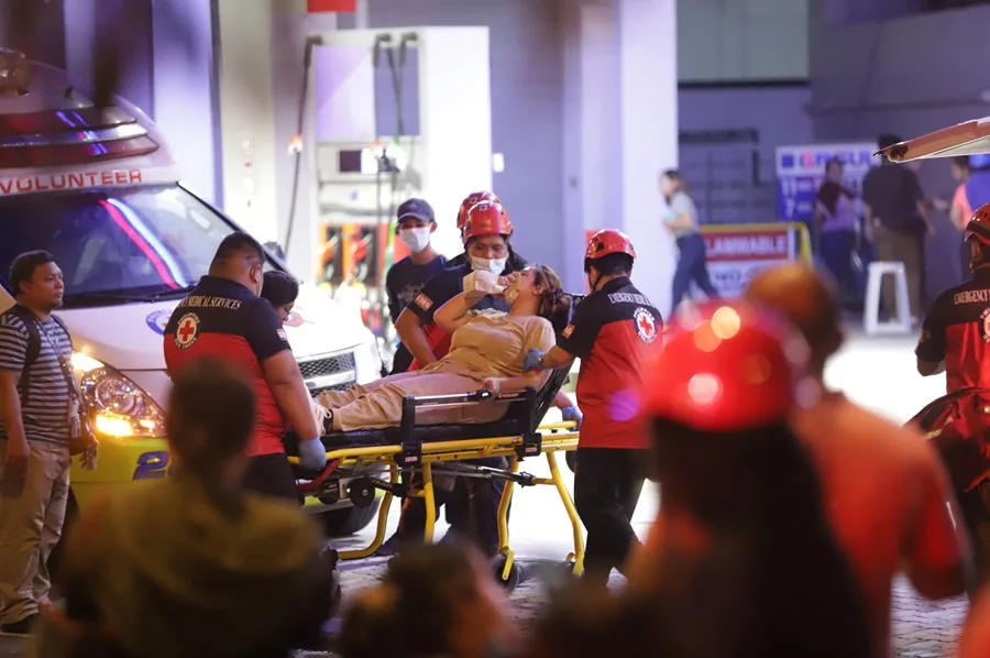 Al menos 60 muertos tras un terremoto en Filipinas de magnitud 6,9