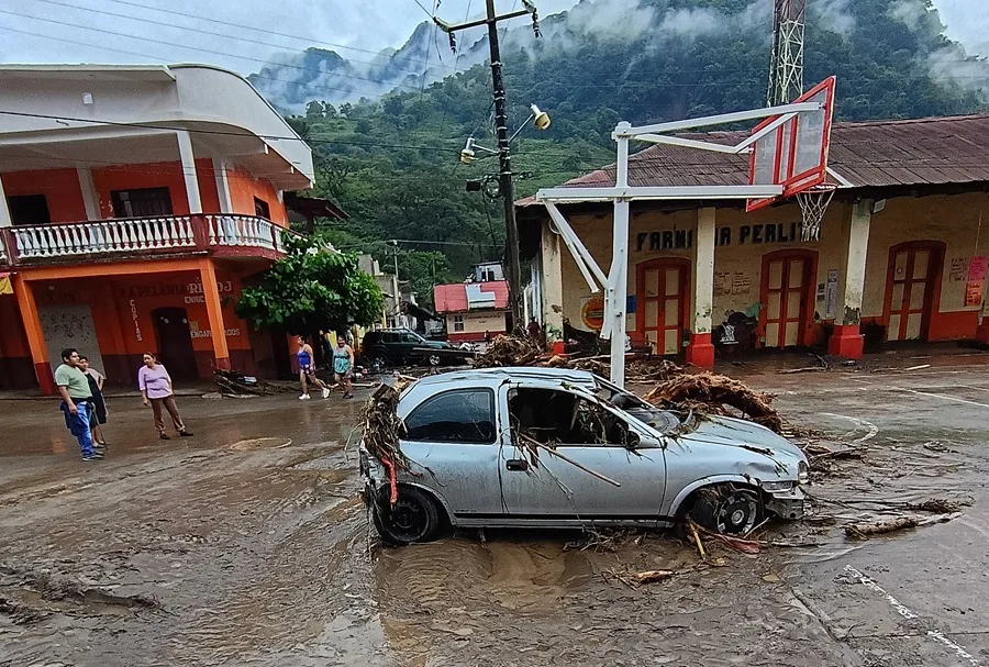 Suman 47 muertos, 38 desaparecidos y daños mayores en 150 municipios por las lluvias en México