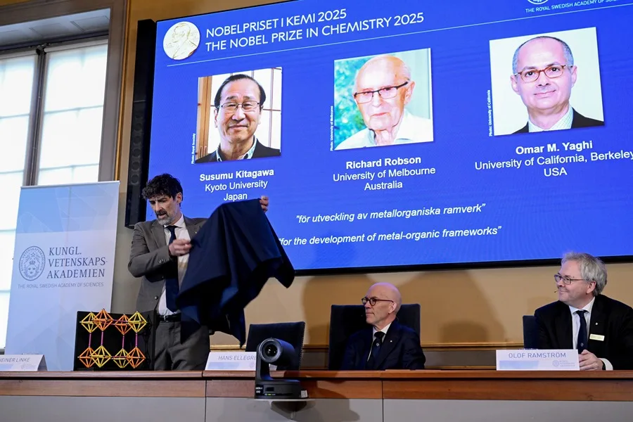 Premio Nobel de Química para Susumu Kitagawa, Richard Robson y Omar M. Yaghi por el desarrollo de estructuras metal-orgánicas