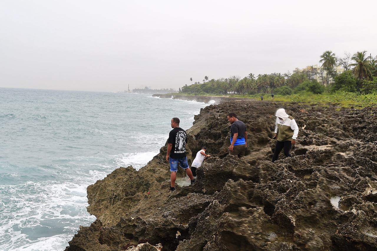 COE mantiene activa búsqueda de adolescente desaparecido en Los Mameyes