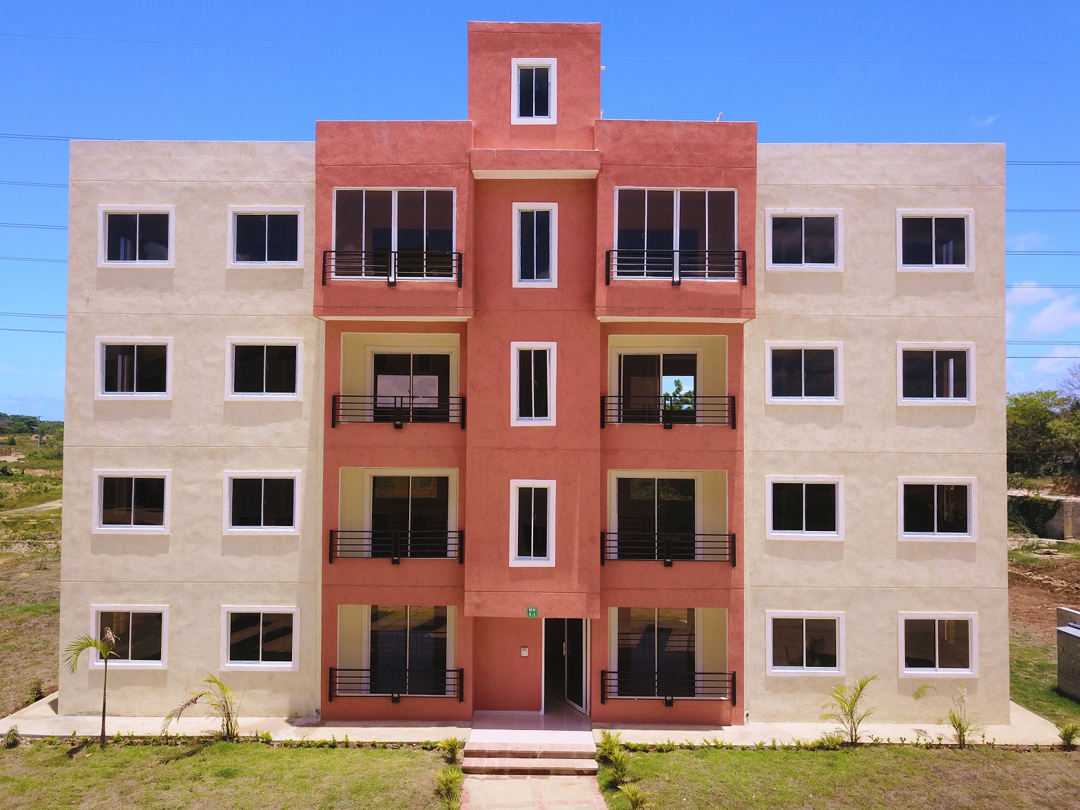 Entregan 360 nuevas viviendas en Ciudad Real San Luis en Santo Domingo Este