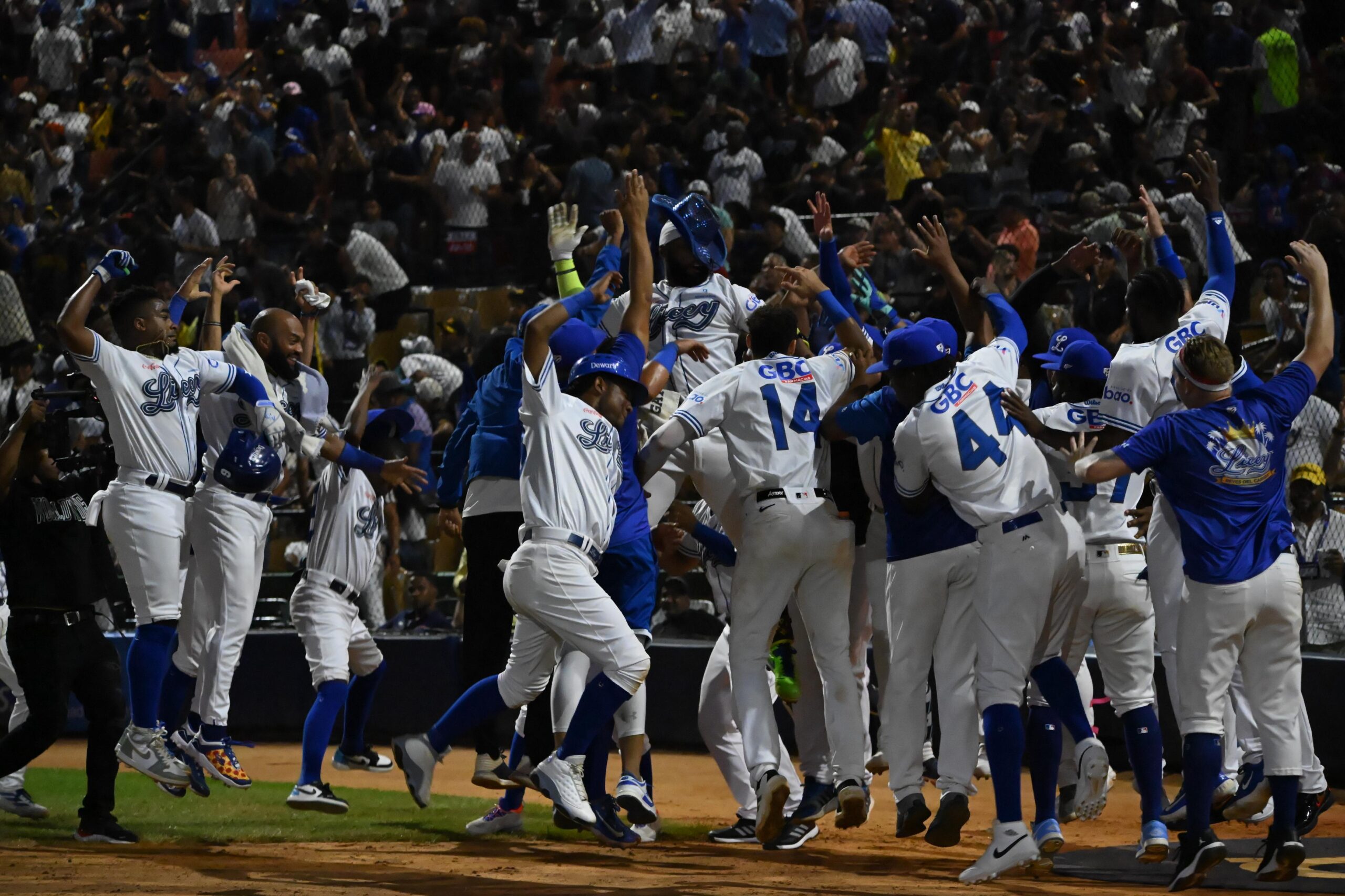 Licey quiebra racha con triunfo sobre Águilas