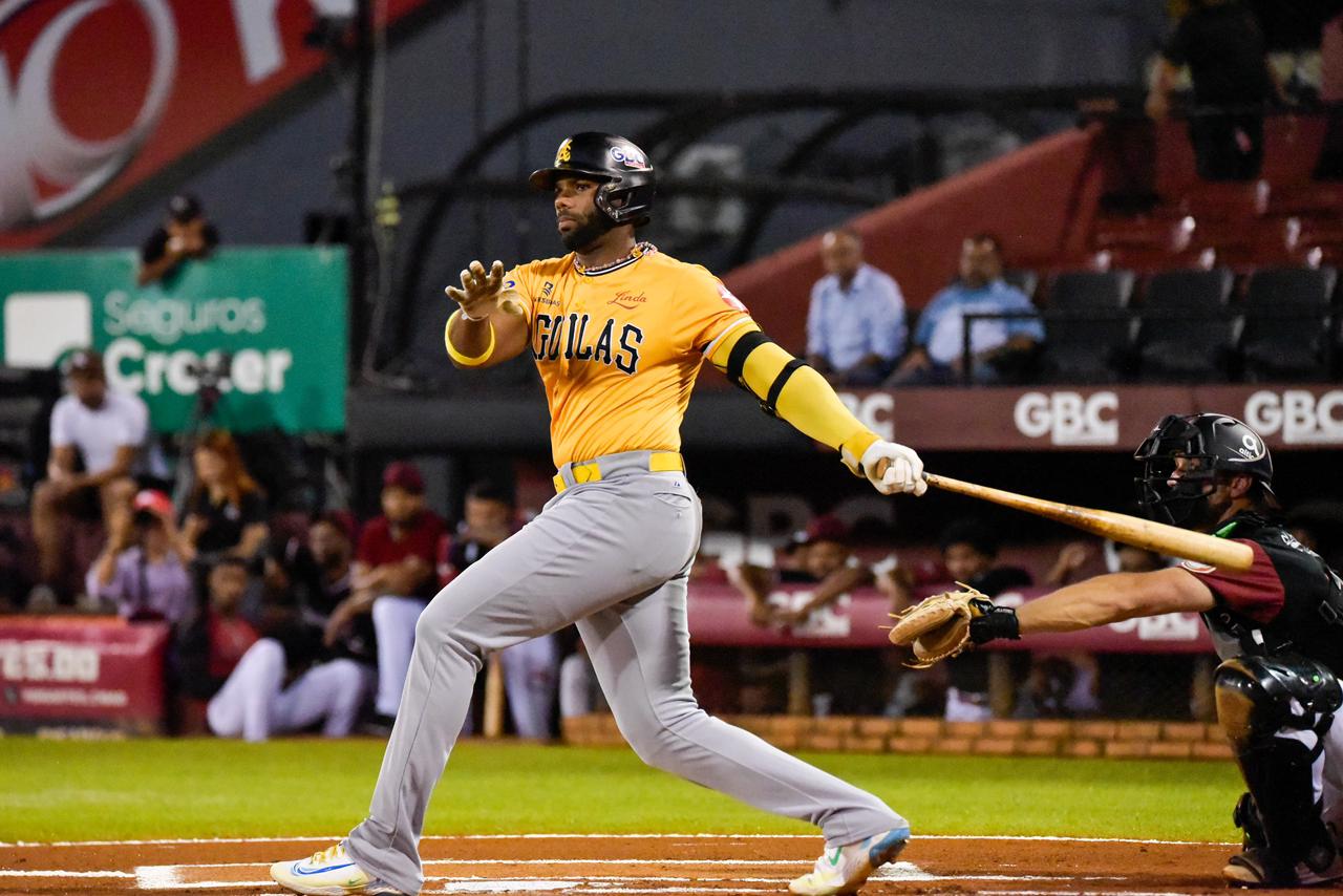 La leña cibaeña continuó en la ruta con 13 hits; Águilas derrotan 6-1 a Gigantes