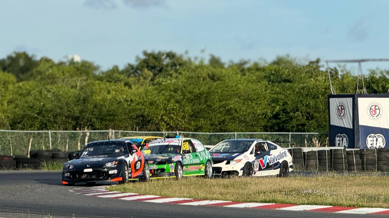 Gran Premio Repsol definirá los campeonatos nacionales de autos y motos