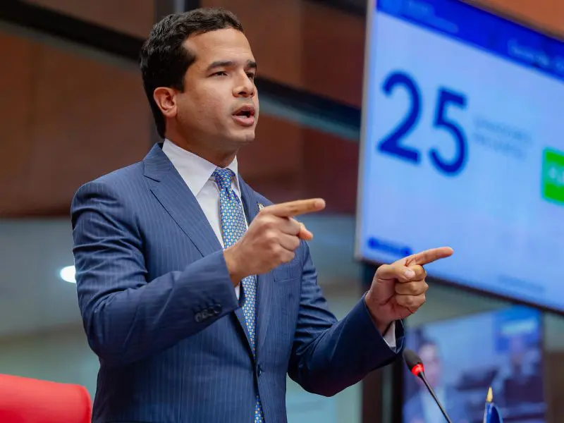 Indexación Salarial: ¿Quién administra mejor el dinero que tú generas, tú o el gobierno?